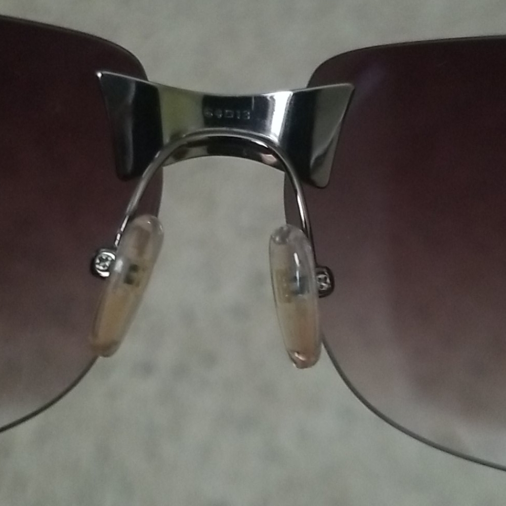 Fendi Sunglasses - Picture 4 of 17